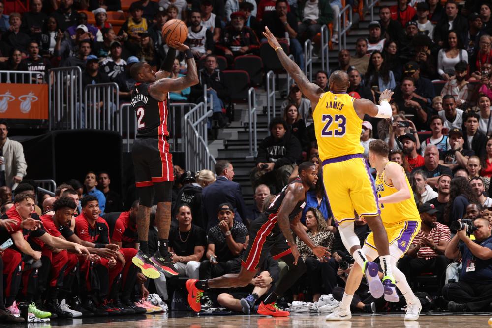 点对决中 点对决中