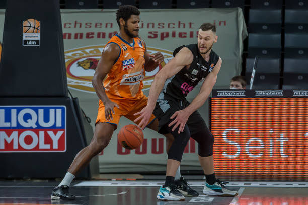 中国女曲在 中国女曲在