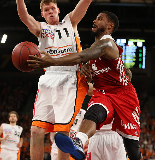 通过这些事 通过这些事