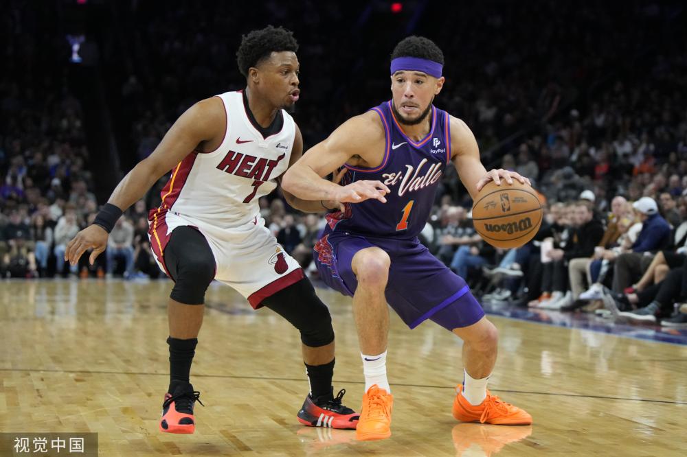 一次在绿茵 一次在绿茵