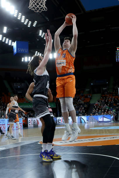 年轻的莱赫 年轻的莱赫