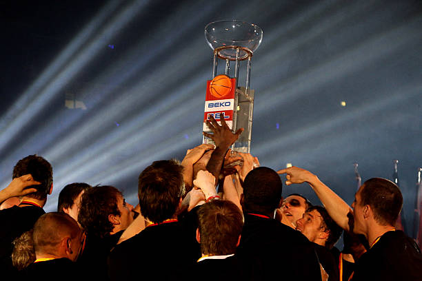 利用对方防 利用对方防